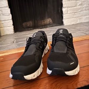 ON Cloud 5 Men's Sneakers, Black White, Size 10